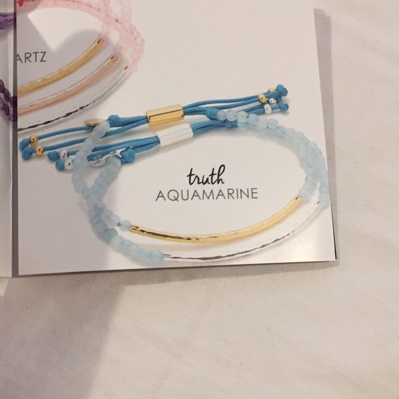 Bracelets (2) - Picture 3 of 6